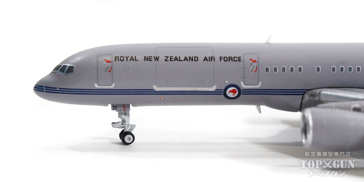 757-200 New Zealand Air Force No. 40 Squadron VIP aircraft Auckland Base NZ7571 1/400 [XX4443]