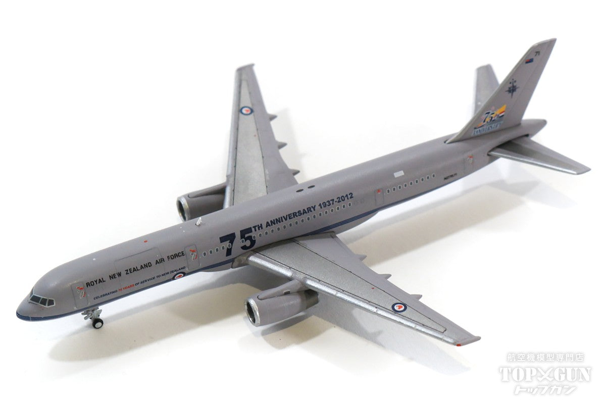 757-200 New Zealand Air Force "75th anniv." NZ7571 With Antenna 1/400 [XX4444]