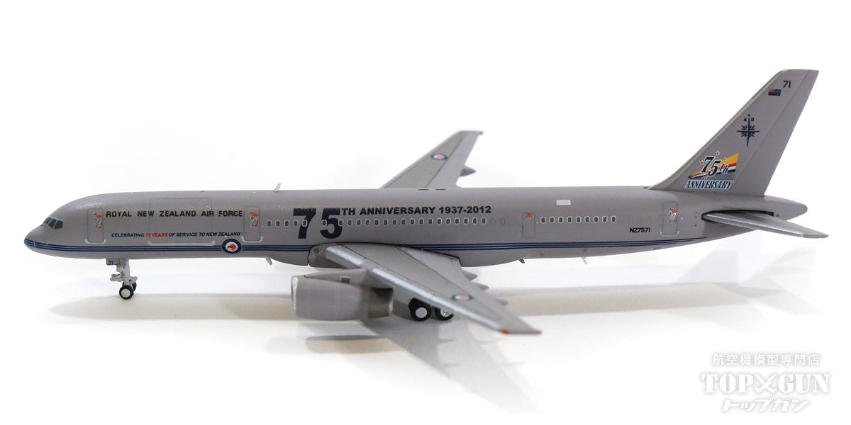 757-200 New Zealand Air Force "75th anniv." NZ7571 With Antenna 1/400 [XX4444]