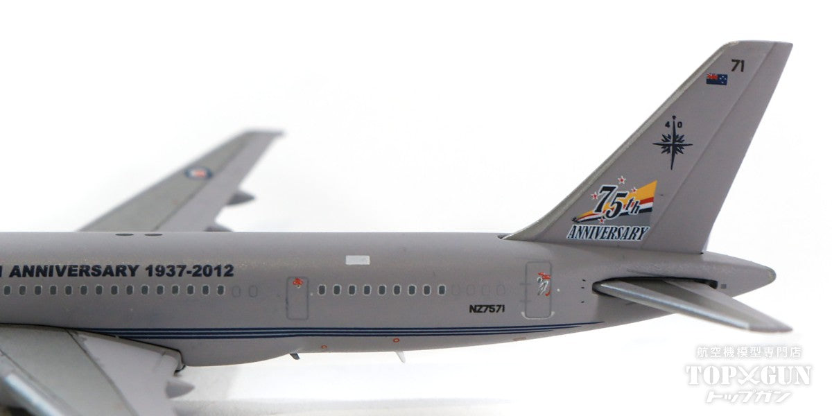 757-200 New Zealand Air Force "75th anniv." NZ7571 With Antenna 1/400 [XX4444]