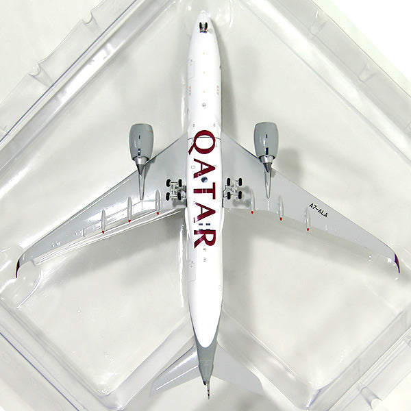 A350 Qatar Airways with antenna 1/400 [XX4736]